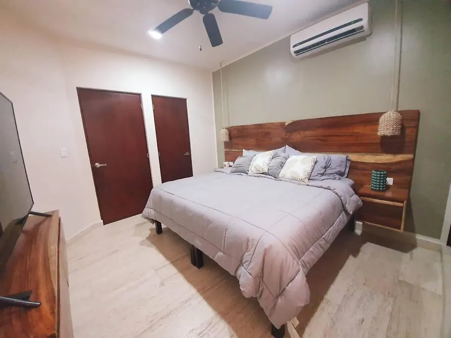 Apartment Gorgeus Condo 1 Block 5Ta - Beach 5 Min. Walking Playa del Carmen Mexiko
